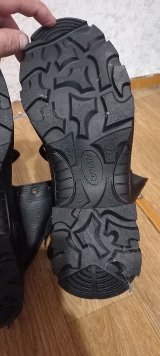 Чёрные берцы мужские