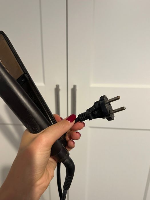 Placă de îndreptat părul, Remington, S2044