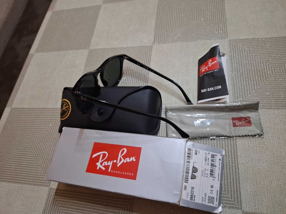 Слънчеви очила RB 2210