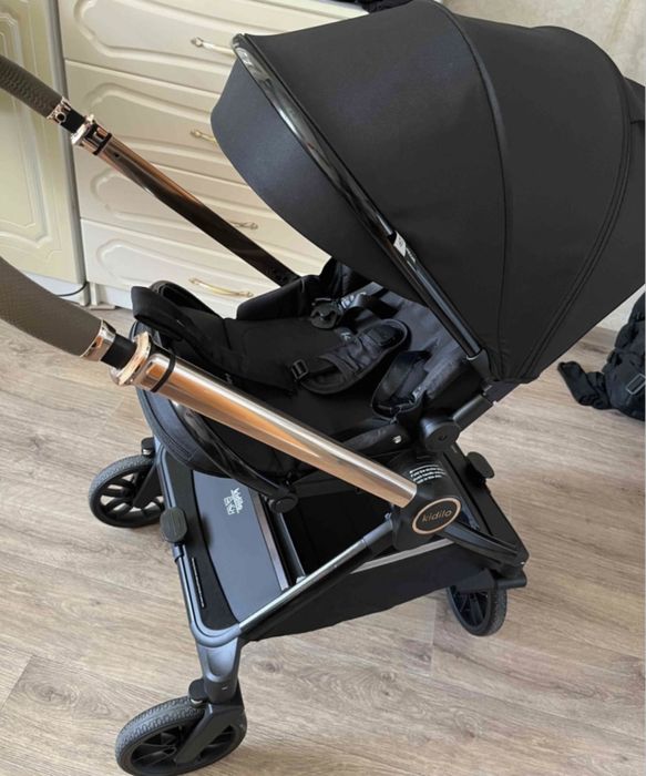 Продам коляску kidilo