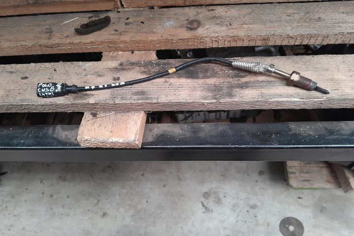 Senzor temperatura gaze de evacuare 04L906088CQ 04L906088CQ Volkswage