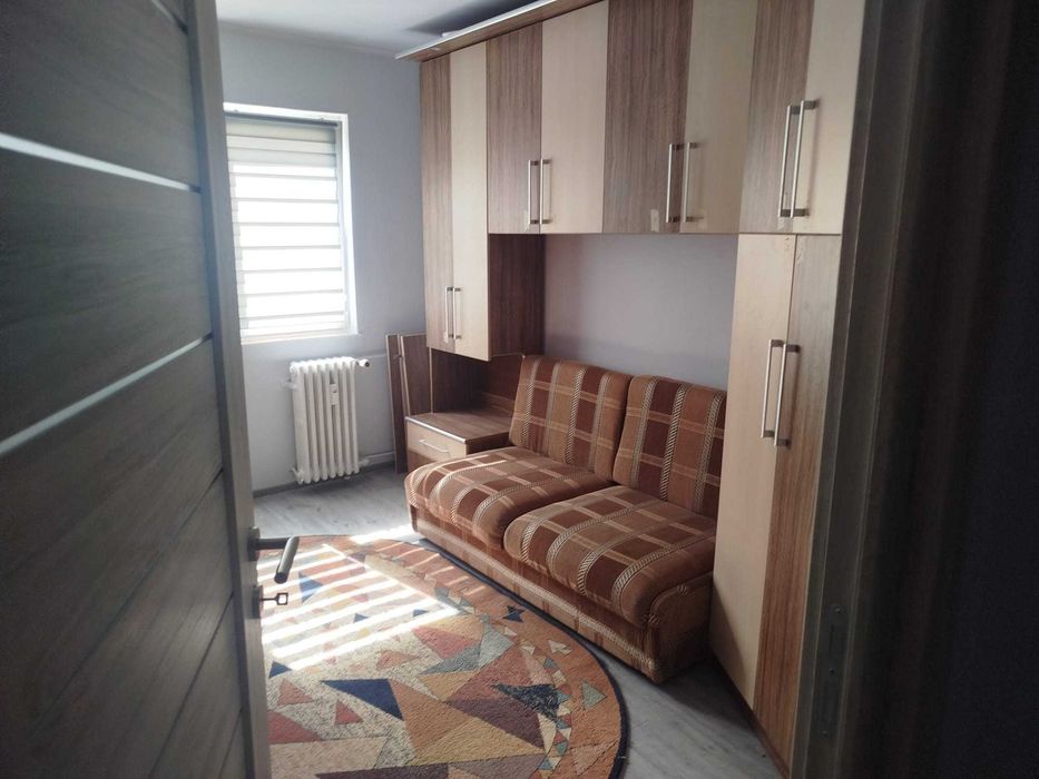 Vand apartament 2 camere, Arad zona Lebada