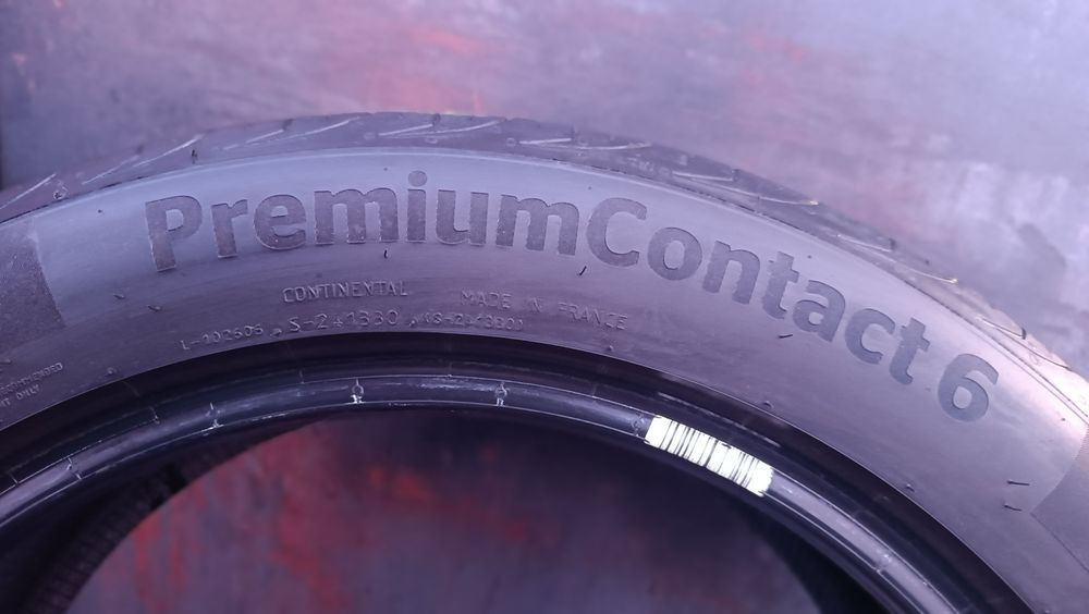 215/50/17 Continental