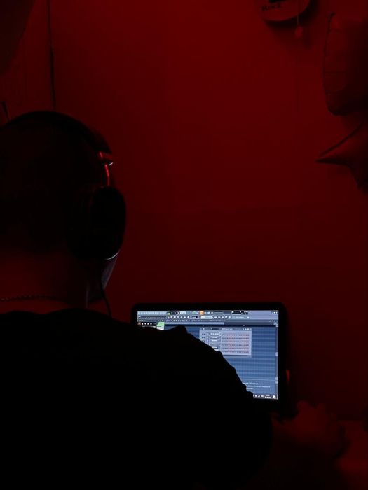 Beatmaker Битмейкер  (пишу музыку)