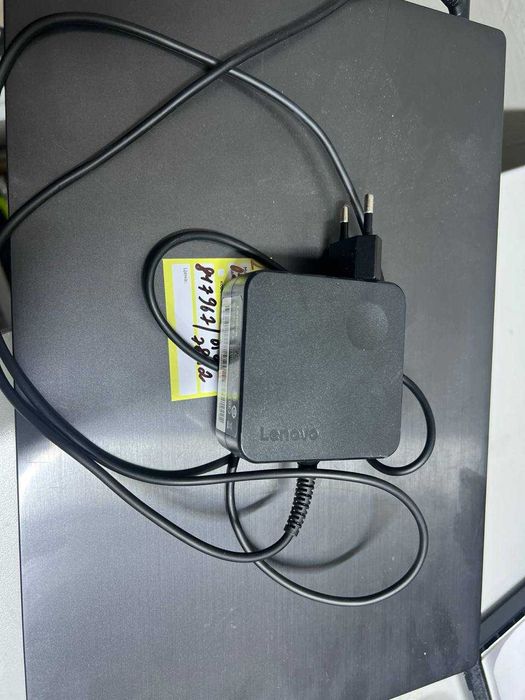 Марка ноутбука :  Lenovo