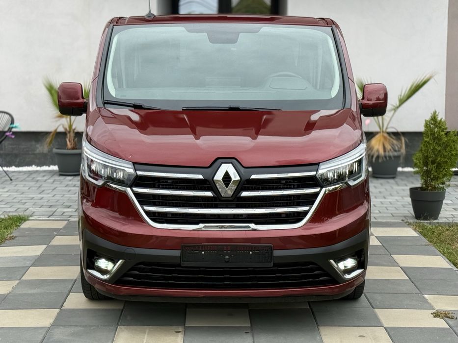 Renault Trafic 2022 Model Lung / 8+1 locuri / 2.0 diesel