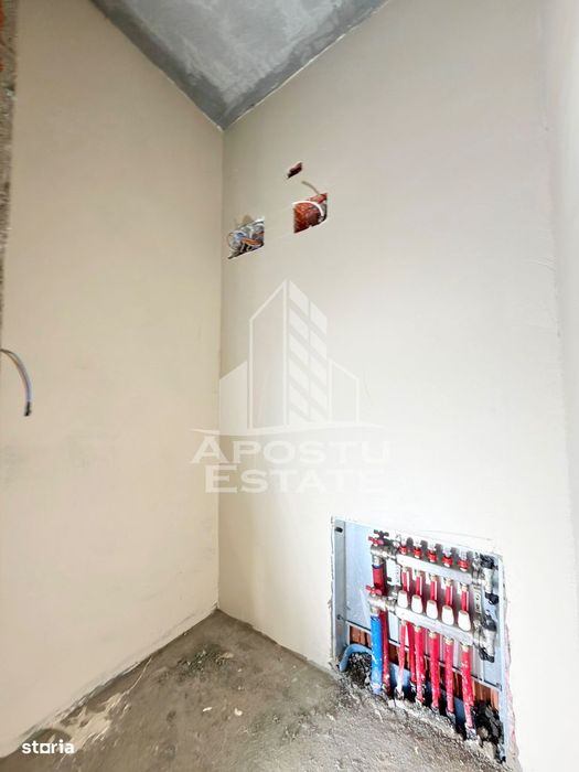 Apartamente cu 1 camera si dressing la etajul 1 la intrare in Giroc