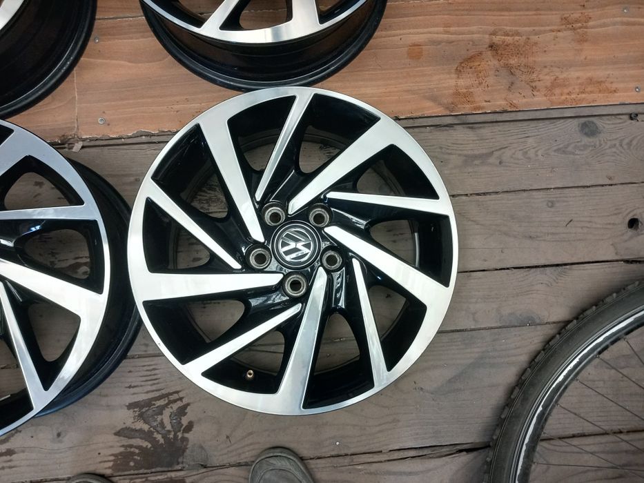 Jante vw polo r15 5x100 et 40