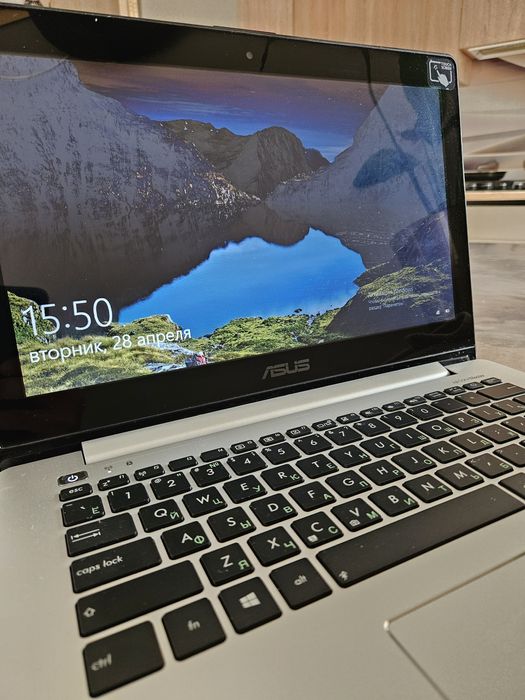 Asus ноутбук , сенсорный экран