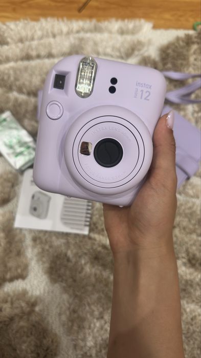 Instax mini 12, сиреневого цвета
