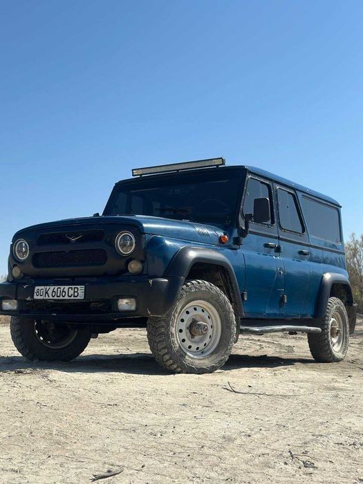 Uaz bars sotiladi