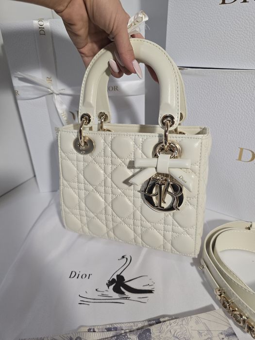 Налична чанта Lady Dior Latte