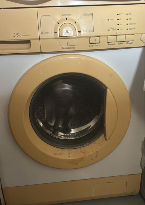 Продается Стиральная машина не рабочая,на запчасти