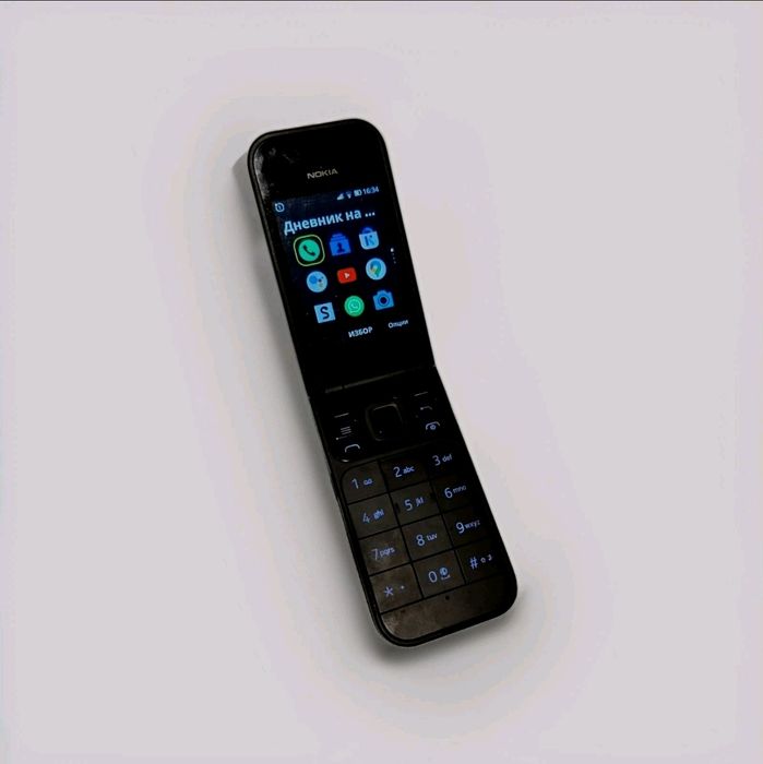 Nokia 2720 Flip *в много добро състояние*