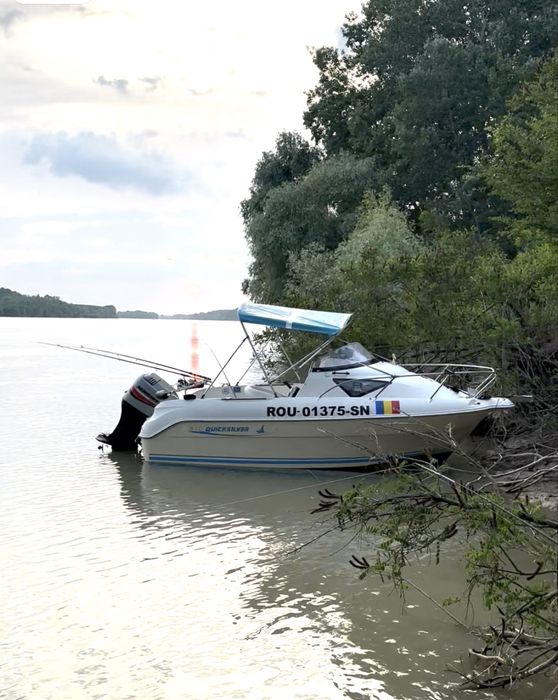 Barca cabinata quicksilver 510