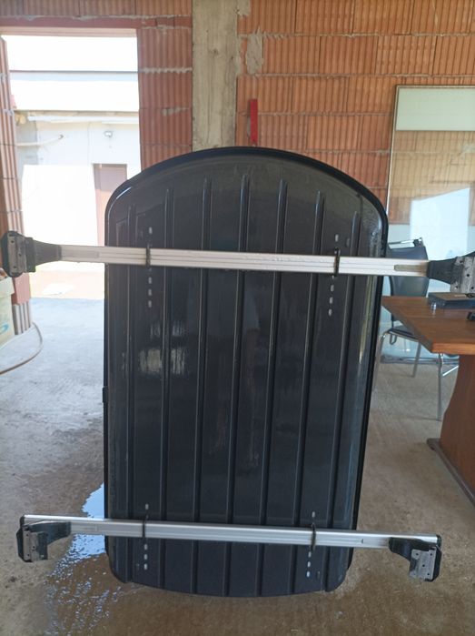 Покривен куфар LEVUP + греди CRUZ