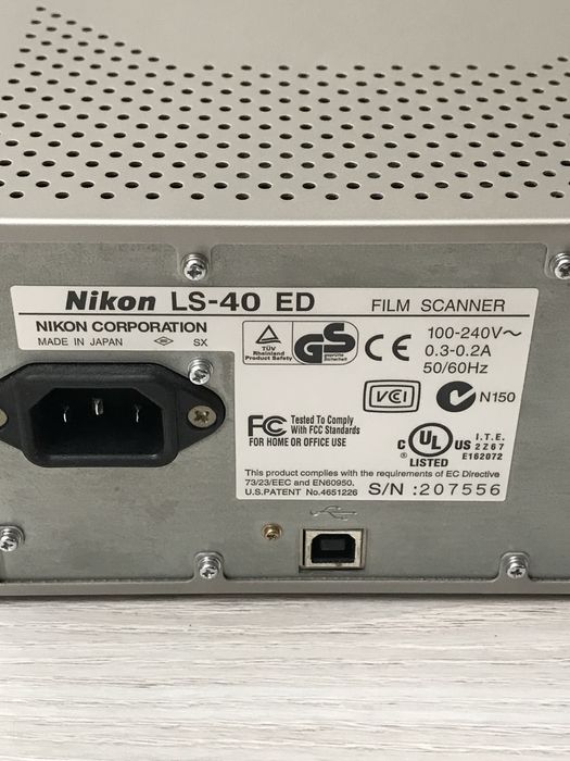 Nikon Coolscan IV LS-40 ED