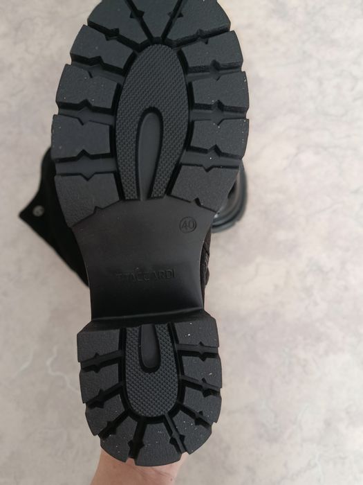 Продам весенние сапоги. Срочно