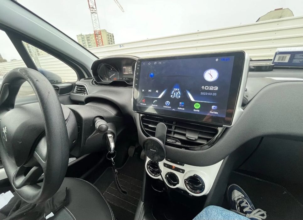 Navigatie Android Peugeot 208 2008 Waze YouTube GPS