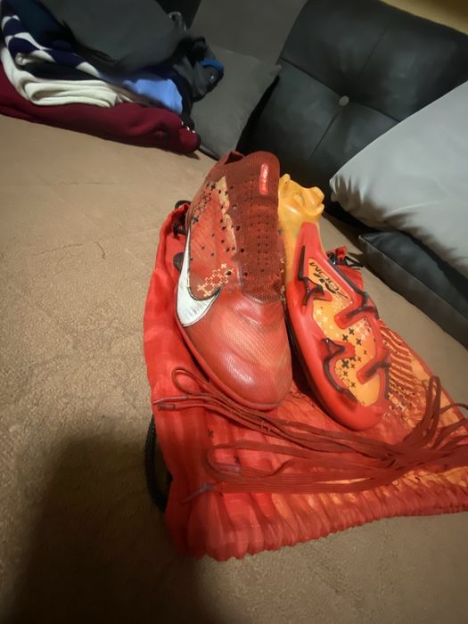 Ghete fotbal nike, stare buna