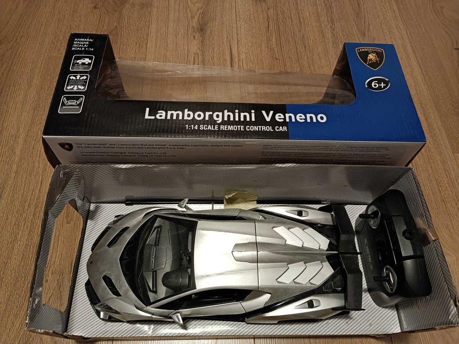 Vand masina cu Telecomanda Lamborghini Veneno Argintiu cu Lumini 1:14