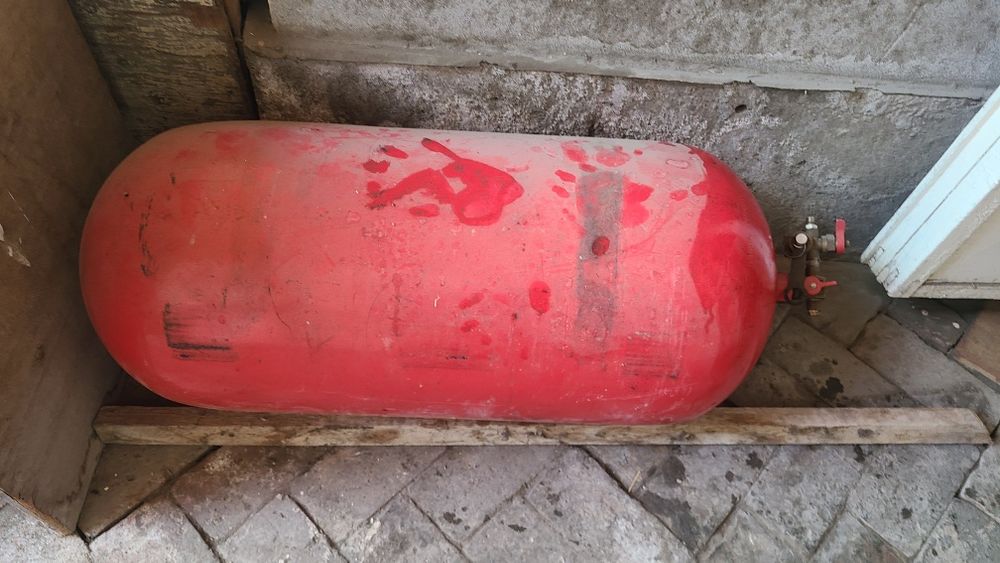 Metan balon 100 talik postavkasi i reduktori bilan