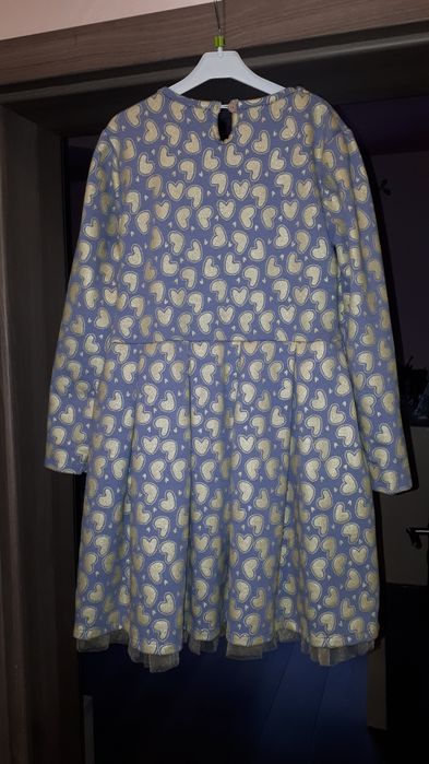 Детски роклички сивата е чисто нова