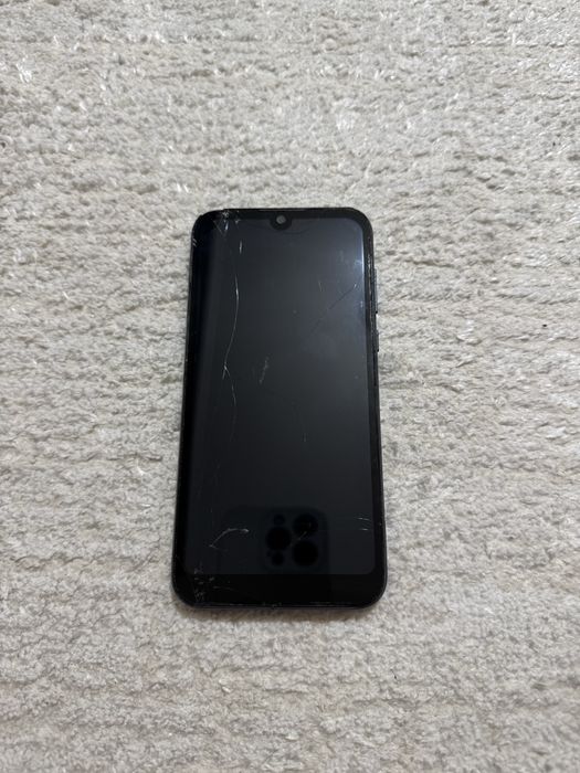 Телефон Huawei y5 2019