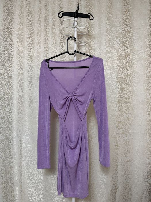 Фиолетовое платье