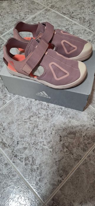 Сандали Adidas 35номер