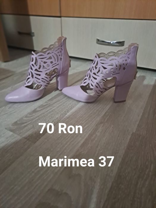 Vând articole de damă