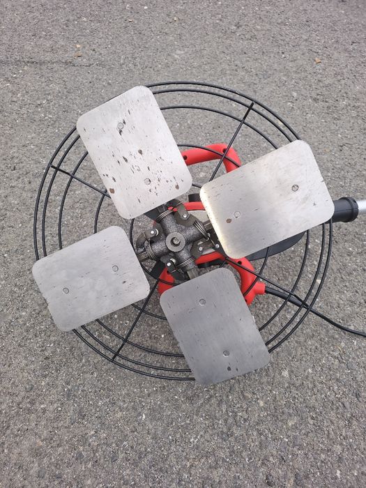 Машина хеликоптер за шлайфане на замаска бетон