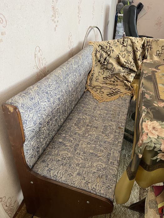 Уголок стол 2 стула