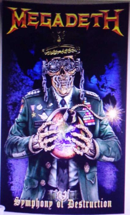 Знамена на метъл групи