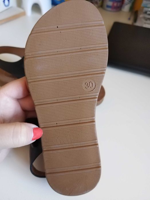 Сандали за момиче