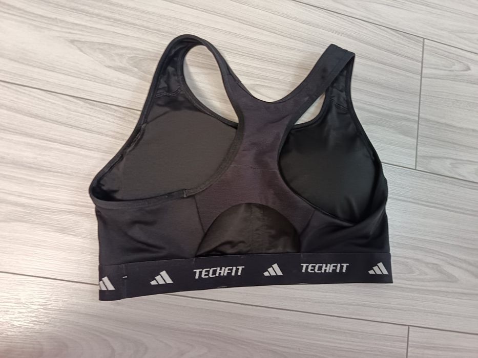 Adidas Techfit bustiera