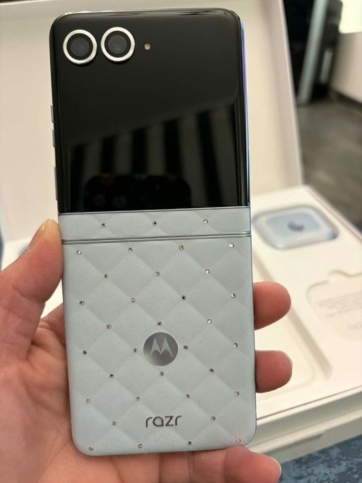 Motorola Razr 60 256GB
