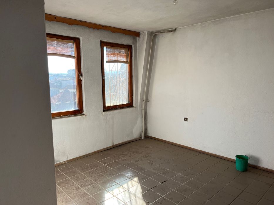 Продава се Тристаен апартамент в Казанлък - 93 кв.м за 932 €/кв.м - Снимка #6