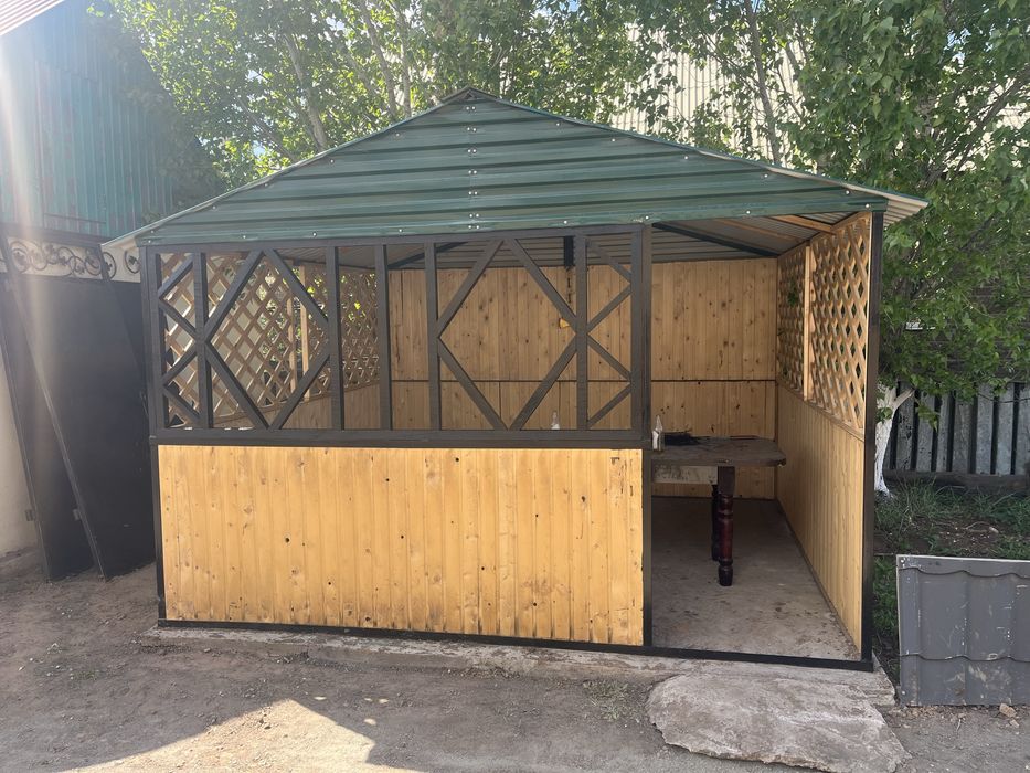 Беседка продам новая