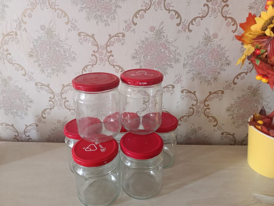 Банки стеклянные по 0.5л