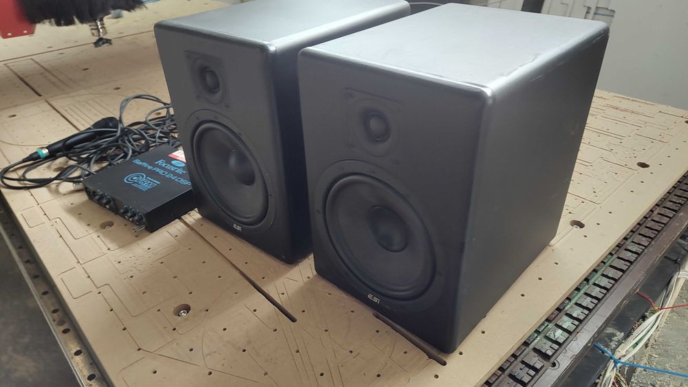 Set studio audio complet – 2x ESI aktiv 08 + Focusrite Saffire PRO 24 DSP + Audio-Technica AT2010 + cabluri