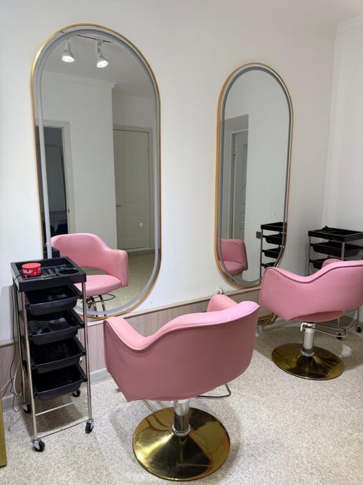 Салонный оборудование, кресло, зеркало,