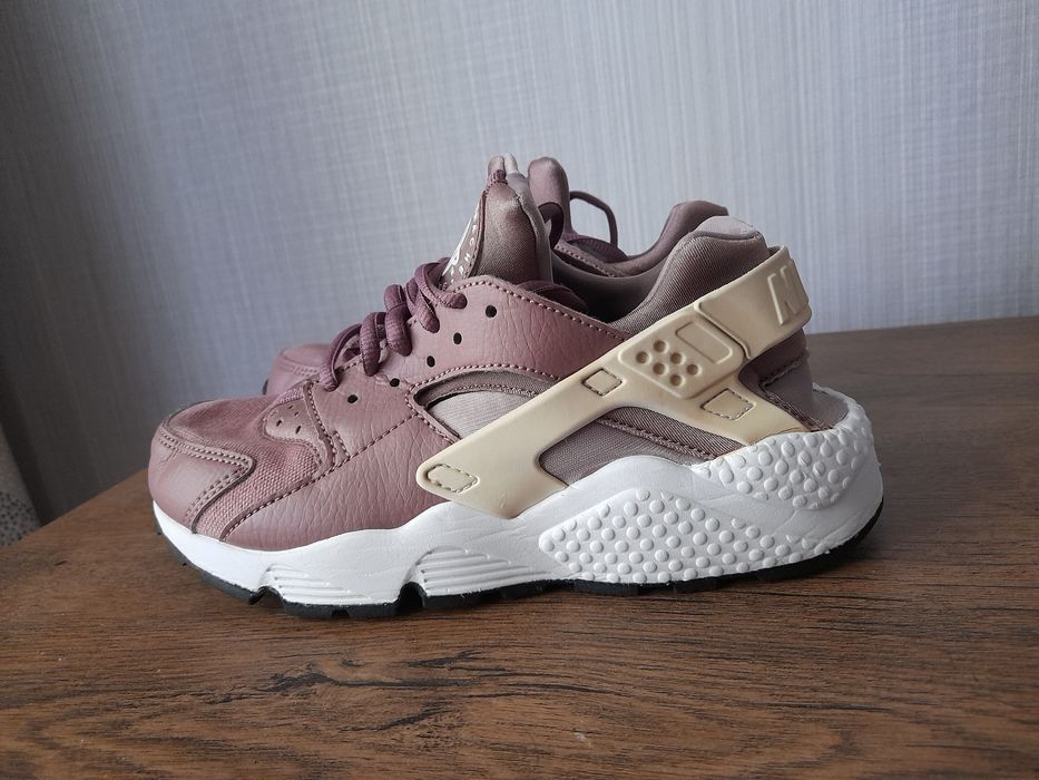 Nike Huarache маратонки 36 номер.