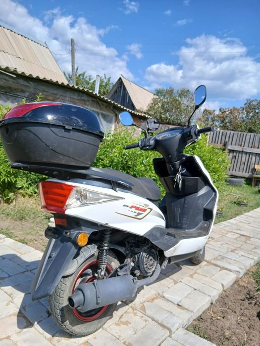 Продам скутер м8