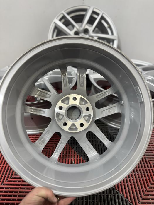 Jante aliaj NOI  R17 , VW Golf 5 6 7 Passat B6 B7 , Tiguan, Turan !