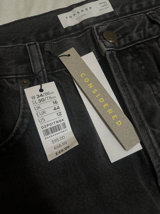 Blugi 100 de lei perechea noi cu eticheta