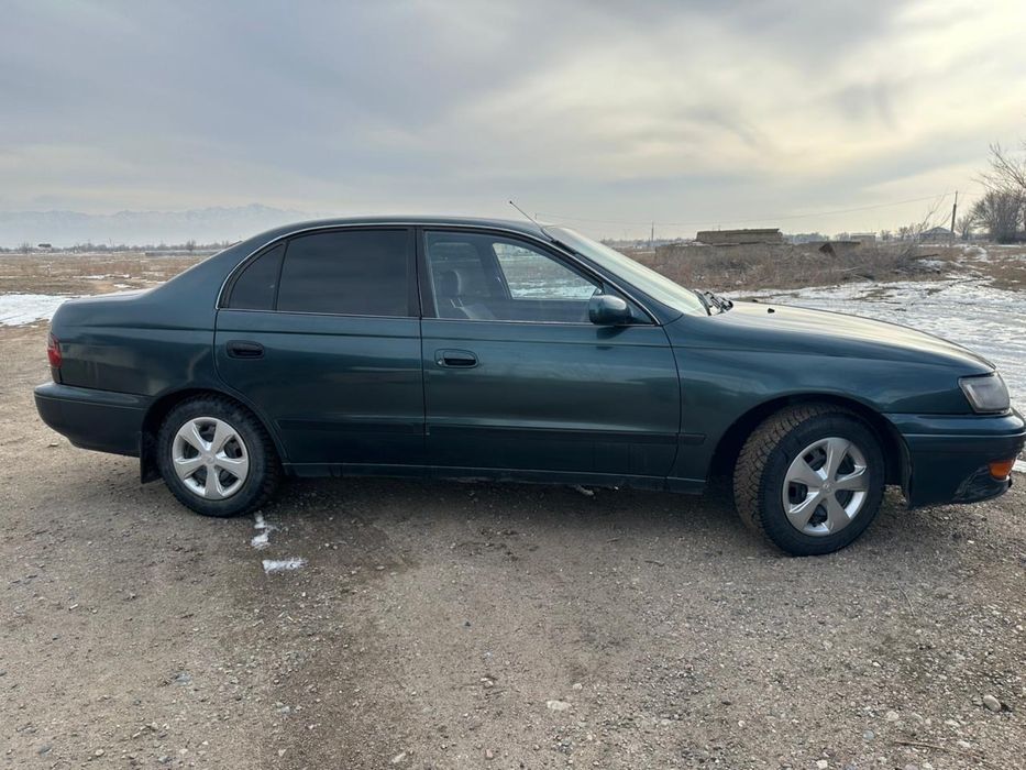 Продам машину toyota
