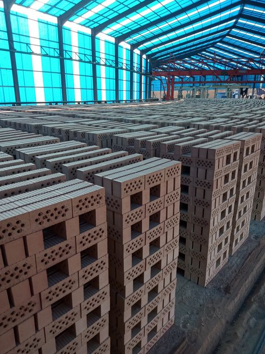 Кирпич полтора  с доставкой 65тг сарыагаш