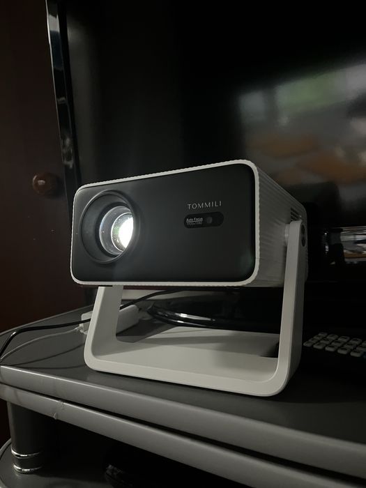 Продаю проектор, цена договрная