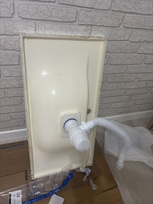 Продам раковину 90 см